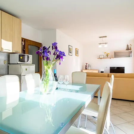 Apartment Lovely Dunia *
